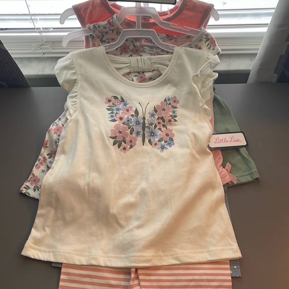 Brand new toddler girls set of outfits with tags